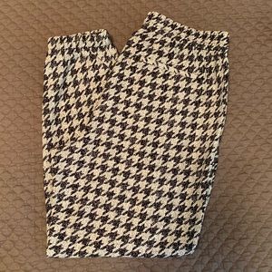 EUC Express houndstooth mid rise ankle joggers